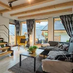 Aparthost Zakopianskie Chalet